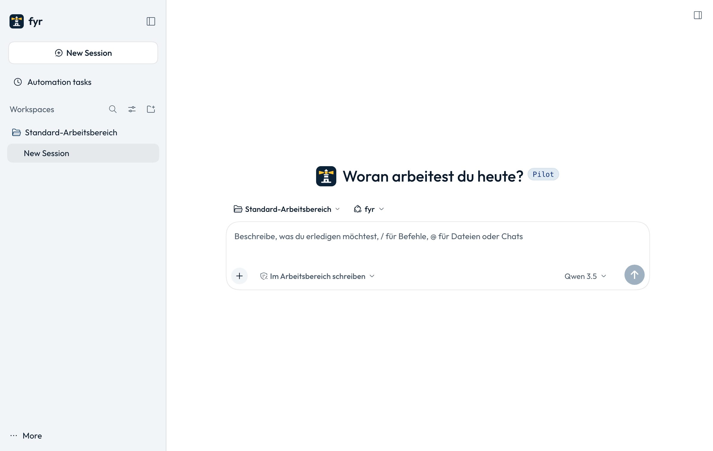 fyr mit leerem Chat: links die Seitenleiste mit dem Arbeitsbereich, in der Mitte die Frage «Woran arbeitest du heute?» und das Eingabefeld.